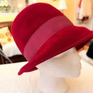 Vintage Cranberry Red Cloche Style Velour Hat Burgundy Velvet Cloche Hat, 1920s Style, Floral Winter Hat  main image 4